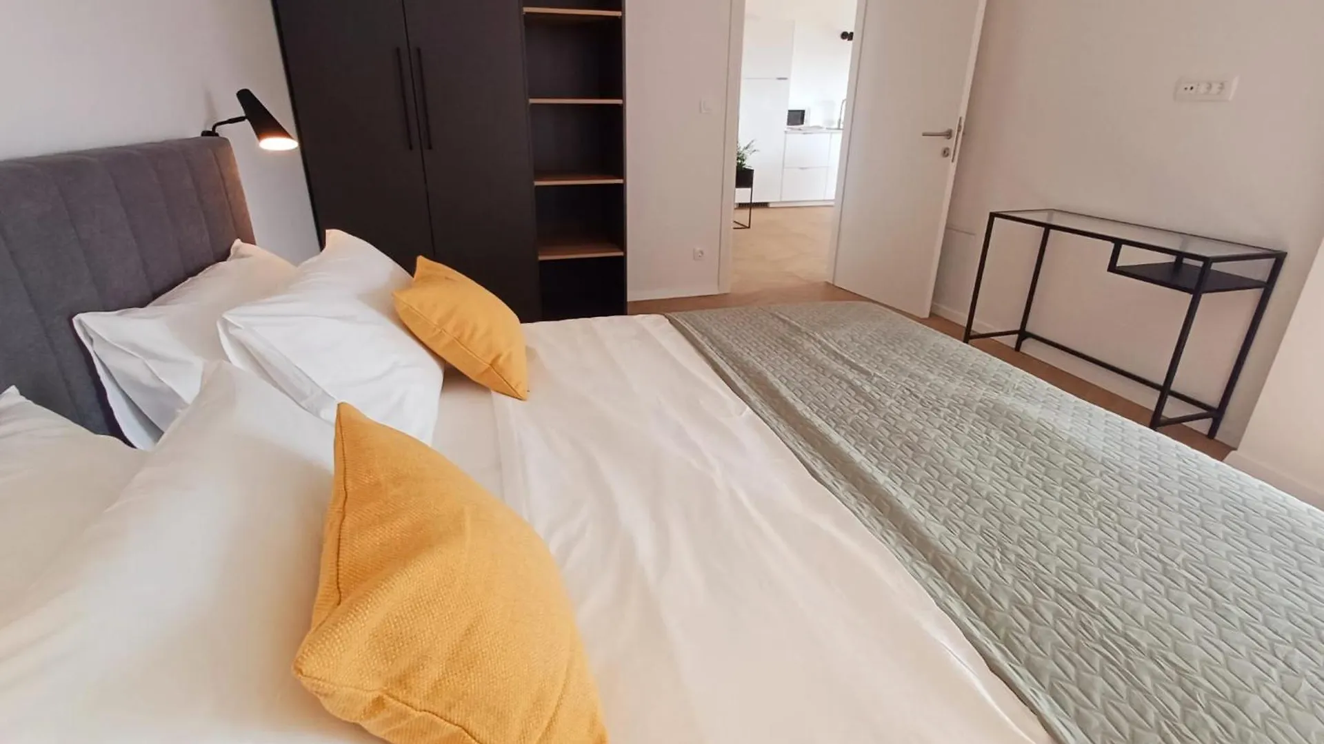 Sea View Apartments Ivana Krk Town 0*,
